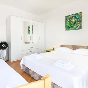 Dionis Apartment